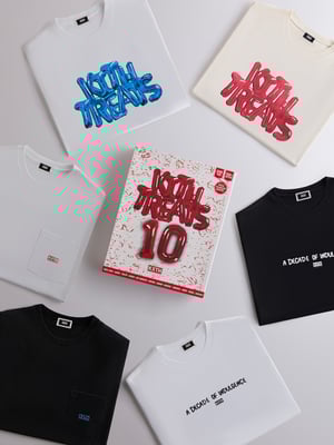 キス トリーツが10周年、ブランド初期のデザインを採用したTシャツコレクションを発売　限定メニューの提供も