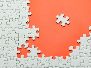 “色”がなければ、共感も批評も得られない　ファッションと「共感覚」について