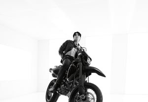 ジョングクを起用した「カルバン・クライン」の最新キャンペーンヴィジュアル公開　ニューヨークで撮影