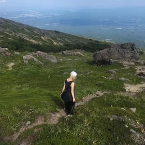 登山初心者にもやさしい、ロープウェイで登頂できる紅葉の名所 栃木・茶臼岳