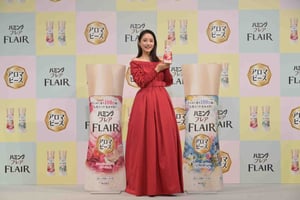 石原さとみがハミングフレア発表会に登壇　産後初の公の場で「緊張して眠れませんでした」