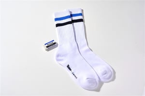 「MONO消しゴム」のソックスが日経トレンディ付録に　抗菌・防臭性を付与