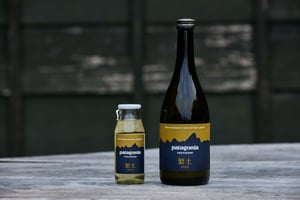 パタゴニアの食品事業、25年も自然酒を発売　ビールや缶詰、パスタ、味噌も