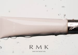 「RMK」が新スキンティントを発売　ぱしゃっと水がはじけるようなみずみずしい感触