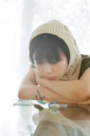 ユキ フジサワが京都で個展「本とニット」を開催　青柳いづみによる朗読会も