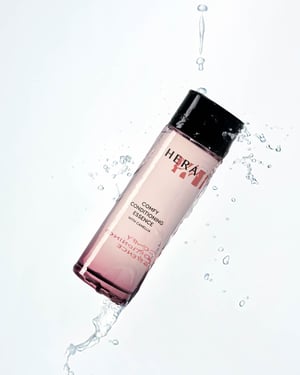 「ヘラ」がブースティングエッセンスを発売　乾燥や毛穴にアプローチ