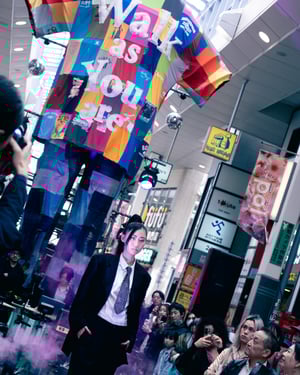 高円寺を「ファッション特区」に、パル商店街が古着店参加のファッションショーを開催