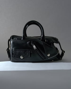 【マイスタンダード】色褪せない名作を再構築、「ビューティフルピープル」のバッグ