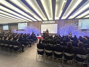 伊藤忠商事、モリトが趣向凝らした入社式　原点の強調や体験型