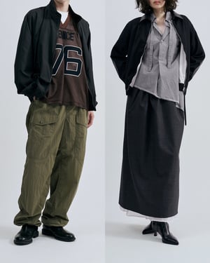 重たくなりがちな“黒”はショート丈で軽快に、今買うべきブラックアウターを紹介