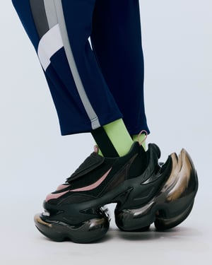 ミキオサカベが新型アウトソール 「バウンス」を使用したシューズを発売