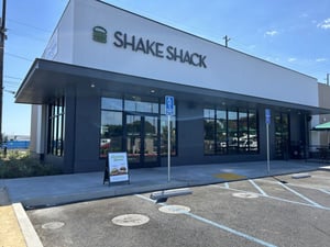 インフレを跳ね返す驚異の利益率　シェイクシャックがテクノロジーで切り拓く未来