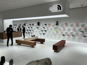 売上1000億円突破の「ザ・ノース・フェイス」　次の一手はシューズ、心斎橋に専門店