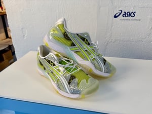 アシックスが卓球コミュニティ「LTTT」とのコラボシューズ発表　パリFW期間にイベント開催