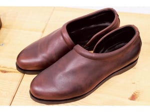 テーラー発のシューズブランド「デルモナコ」が手掛ける、“服との親和性が高い既製靴”へのこだわり