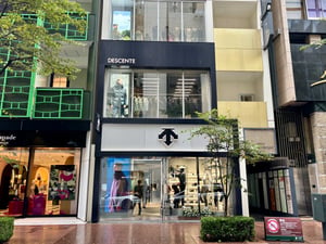 「デサント」が銀座・並木通りに新店　国内外に“プレミアムスポーツ”を発信