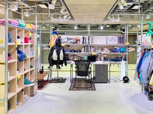 愛用品を並べた「棚」で人物像を紐解く新プログラム、銀座ソニーパークで始動
