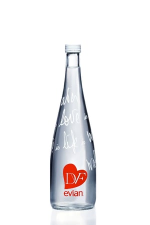 ダイアン・フォン・ファステンバーグ起用 2013年エビアンのデザインボトル