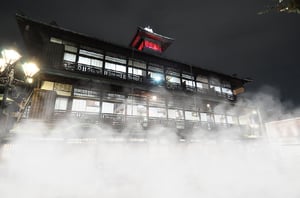 温泉宿とアートが融合「道後オンセナート2014」光や霧の作品と新クリエイター追加