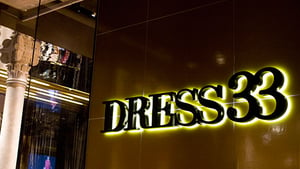 クラシックかつモダンな空間、「DRESS33」初の路面店がオープン