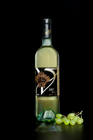 オロビアンコがワイン・フード販売 ライフスタイルブランドに発展