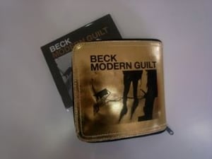ZUCCaとBECKがコラボ、「Modern Guilt」スペシャルエディション