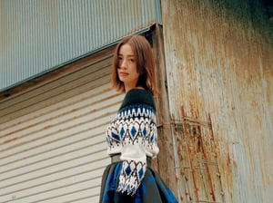 <Alexander McQueen>女優 上戸彩が巡る5つの地点。失われた瞬間を探して。