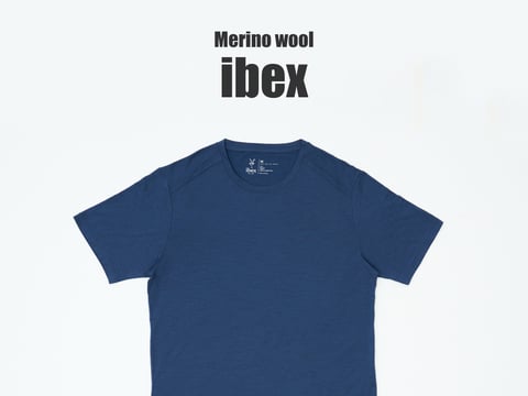 アイベックスのメリノウールTシャツ