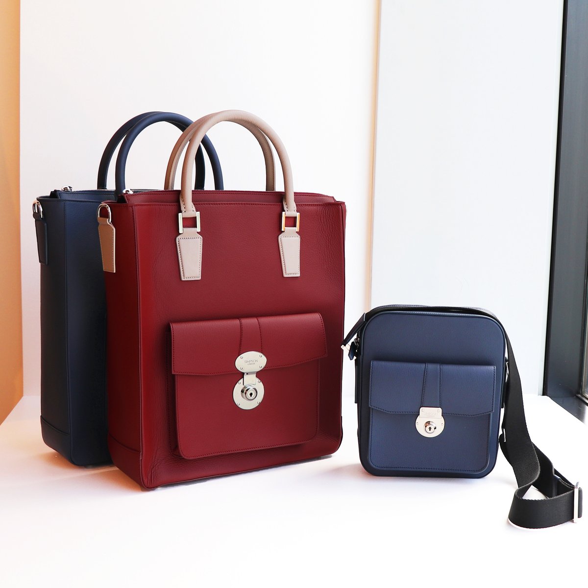 希少 SIMPSON LONDON ブリーフケース 鞄 パープル 限定